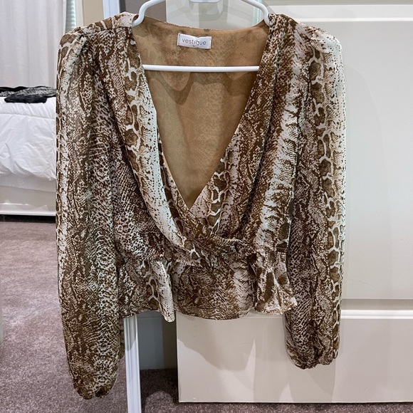 Vestique top - Picture 1 of 5